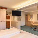 מלון Parkhotel Crombach רוזנהיים