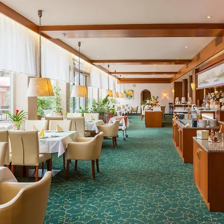 Parkhotel Crombach Am Salingarten ホテル 3*