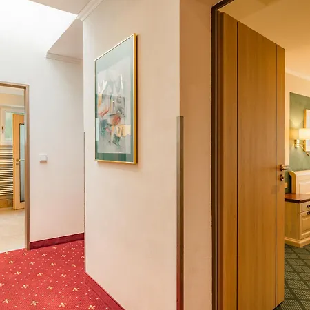 ホテル Parkhotel Crombach Am Salingarten ローゼンハイム