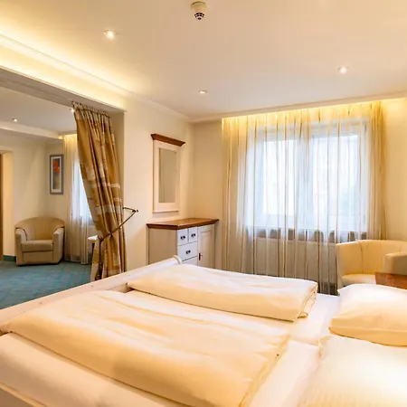 Parkhotel Crombach Am Salingarten 3*