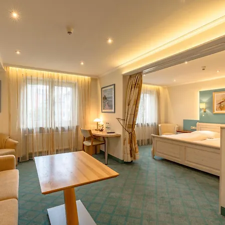 Parkhotel Crombach Am Salingarten 3* ローゼンハイム