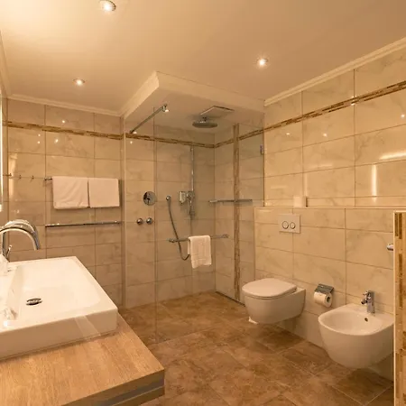 Parkhotel Crombach Am Salingarten ホテル