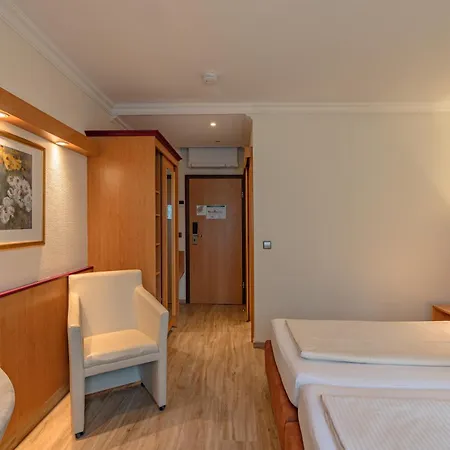 Parkhotel Crombach Am Salingarten ローゼンハイム