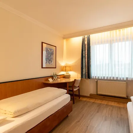 ホテル Parkhotel Crombach Am Salingarten