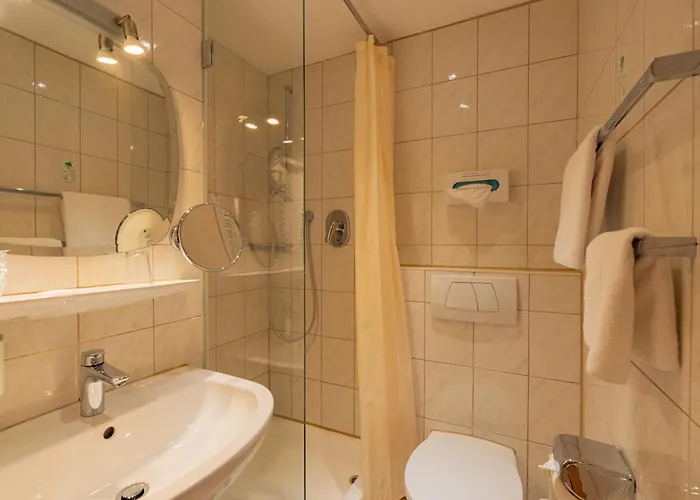 Hotel Parkhotel Crombach 3*