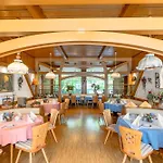 Szálloda Parkhotel Crombach 3*