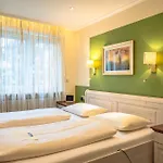 Szálloda Parkhotel Crombach Rosenheim