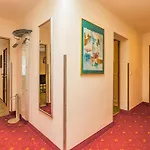 Parkhotel Crombach