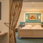 Parkhotel Crombach Hotel 3*