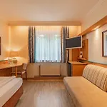 Parkhotel Crombach