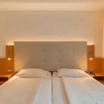 Parkhotel Crombach Szálloda