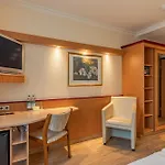 Parkhotel Crombach Szálloda 3*