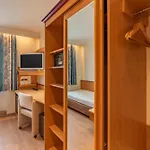 Parkhotel Crombach Szálloda