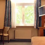 Parkhotel Crombach 3*