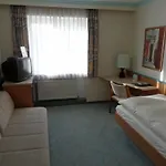 Parkhotel Crombach Hotel 3*