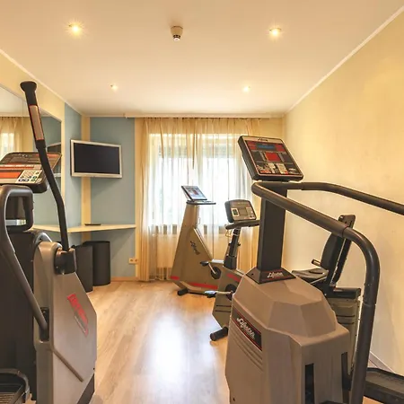 Parkhotel Crombach Am Salingarten Отель