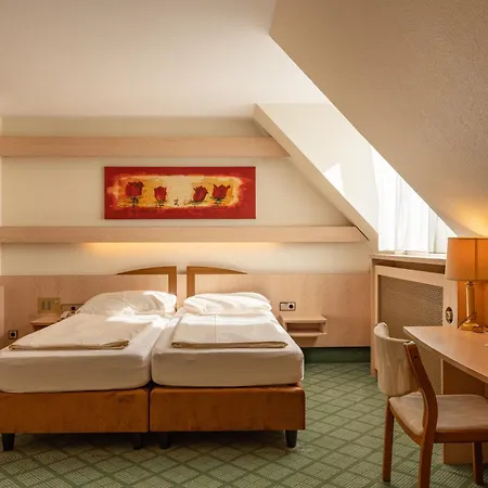 Parkhotel Crombach Am Salingarten Отель