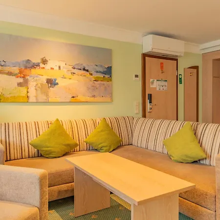 מלון Parkhotel Crombach רוזנהיים