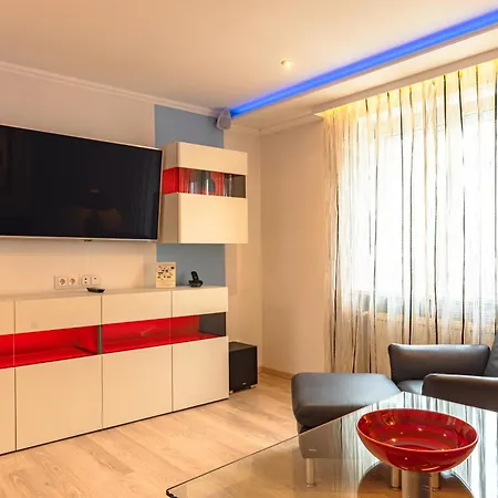 Parkhotel Crombach מלון 3*