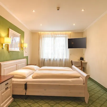 Отель Parkhotel Crombach Am Salingarten