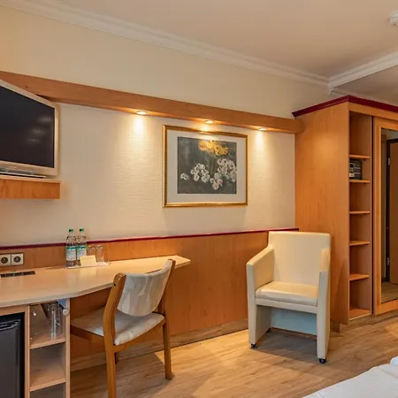 Parkhotel Crombach Am Salingarten Hotel 3*