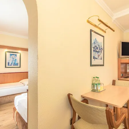 Parkhotel Crombach 3* רוזנהיים