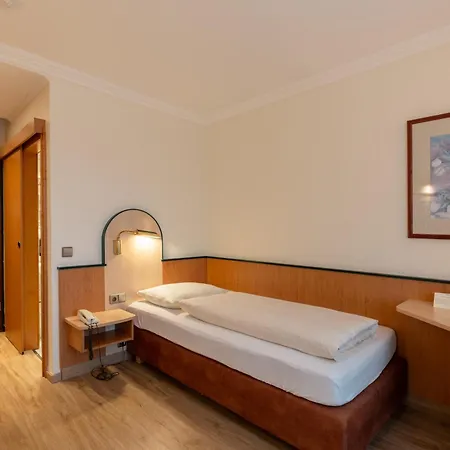 Parkhotel Crombach Am Salingarten Hotel 3*