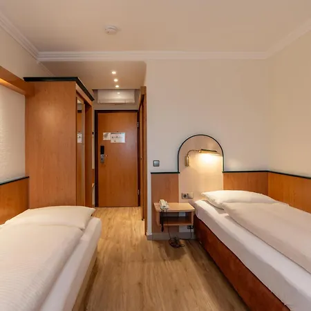 Parkhotel Crombach Am Salingarten Hotel 3*