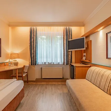 Parkhotel Crombach Am Salingarten 3* Rosenheim