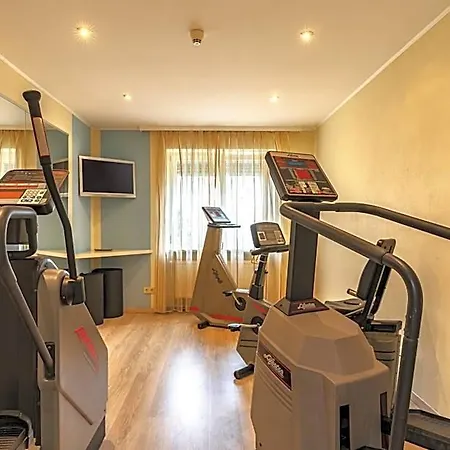 Parkhotel Crombach Am Salingarten 酒店