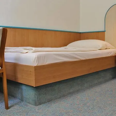 Отель Parkhotel Crombach Am Salingarten