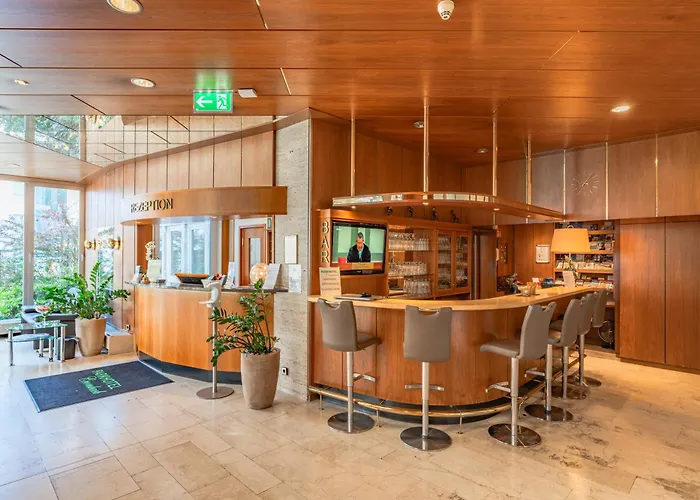 Parkhotel Crombach מלון