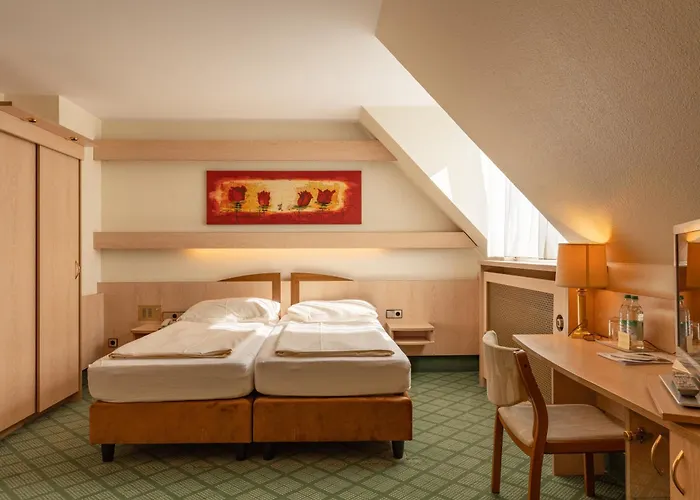 Parkhotel Crombach מלון